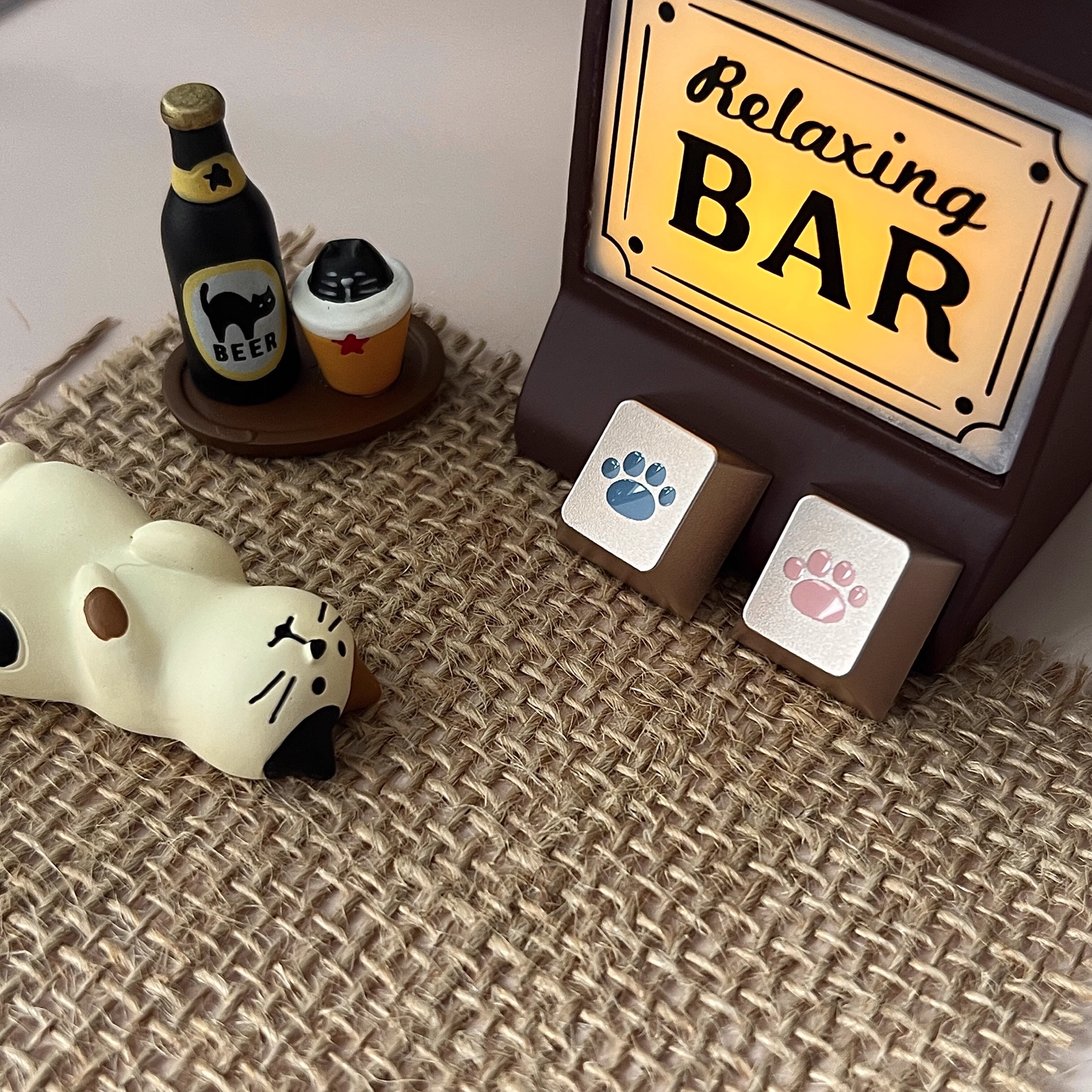 Cat Paw Metal Keycap | Cherry Profile R4 | CNC Aluminum Keycap