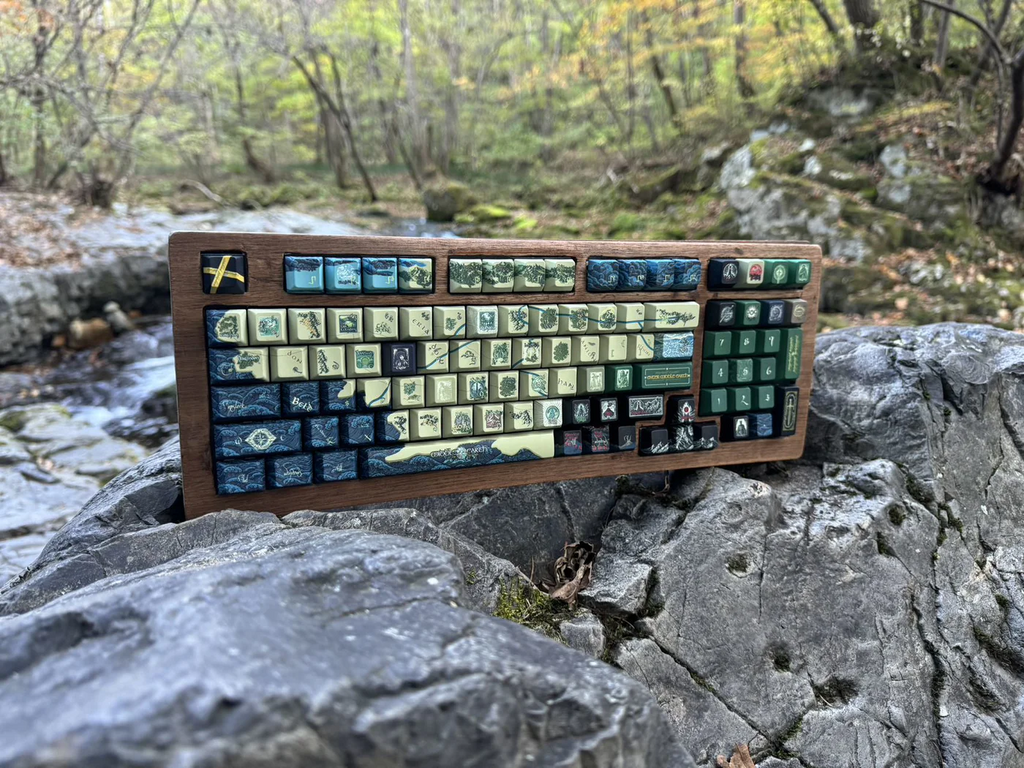 Middle-Earth Map (Lord of the Rings)| Cherry Profile | PBT Keycap Set