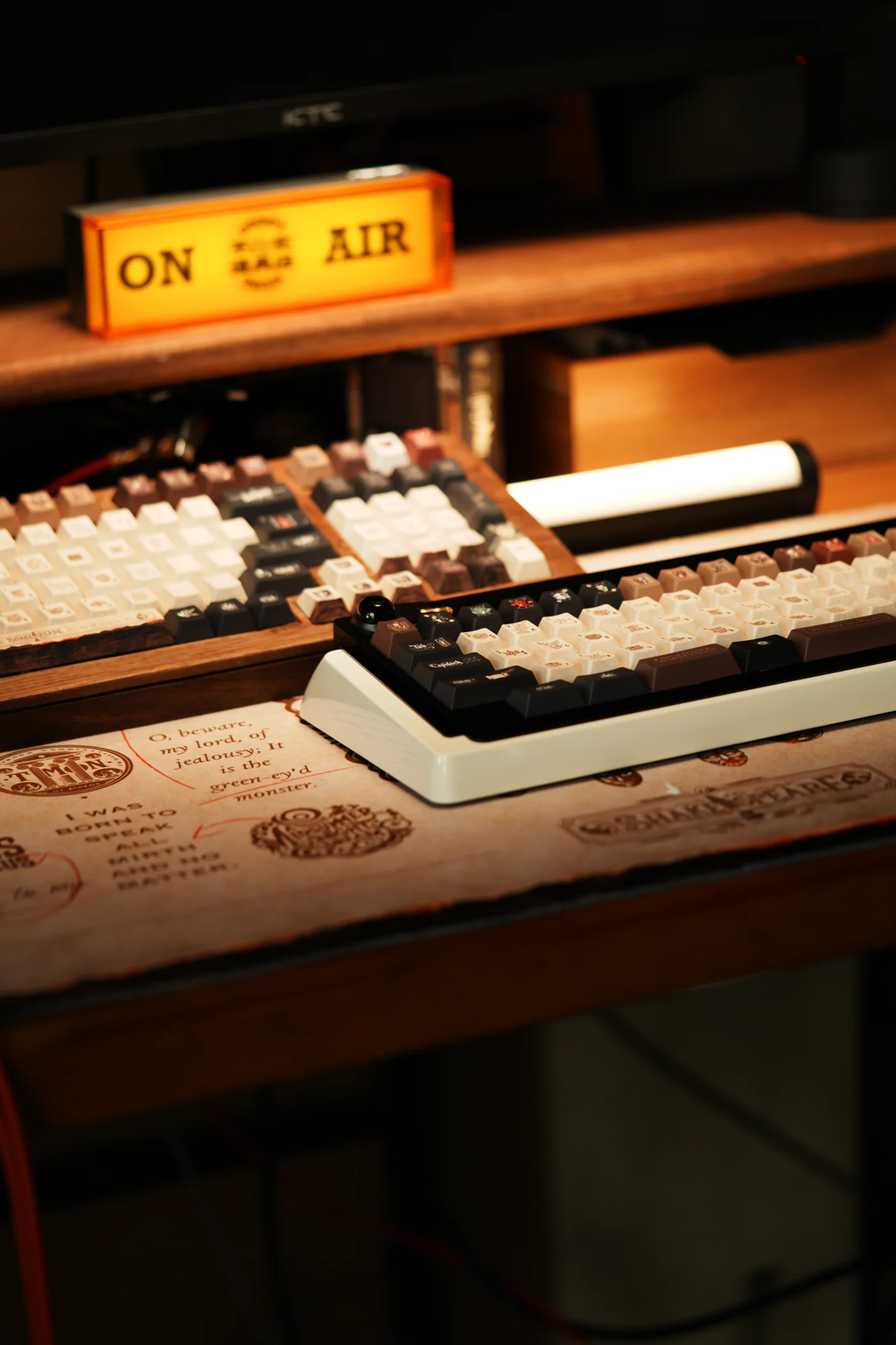 Shakespeare Ace – Sonnet | Cherry Profile | PBT Keycap Set