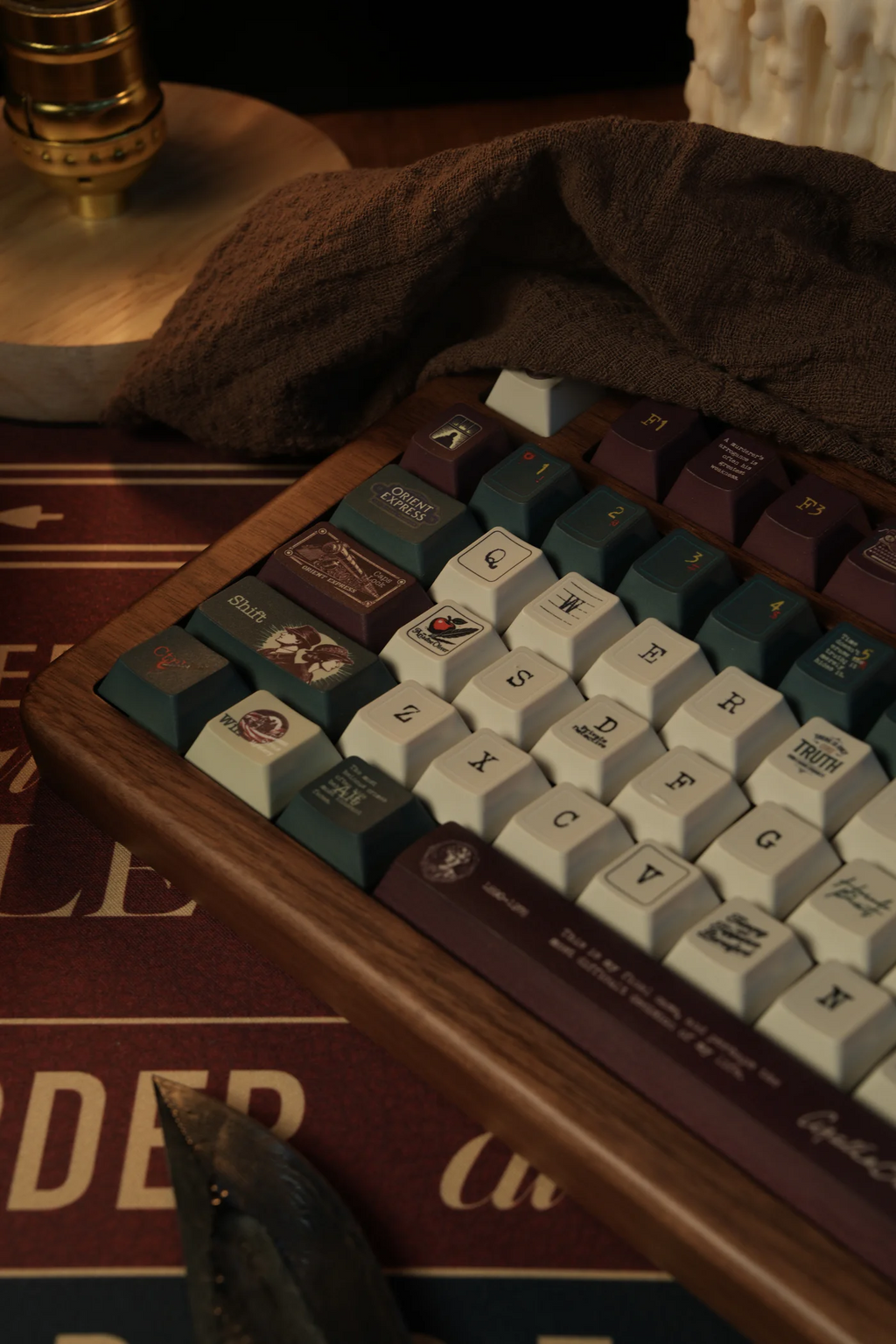 Agatha Christie | Cherry Profile | PBT Keycap Set