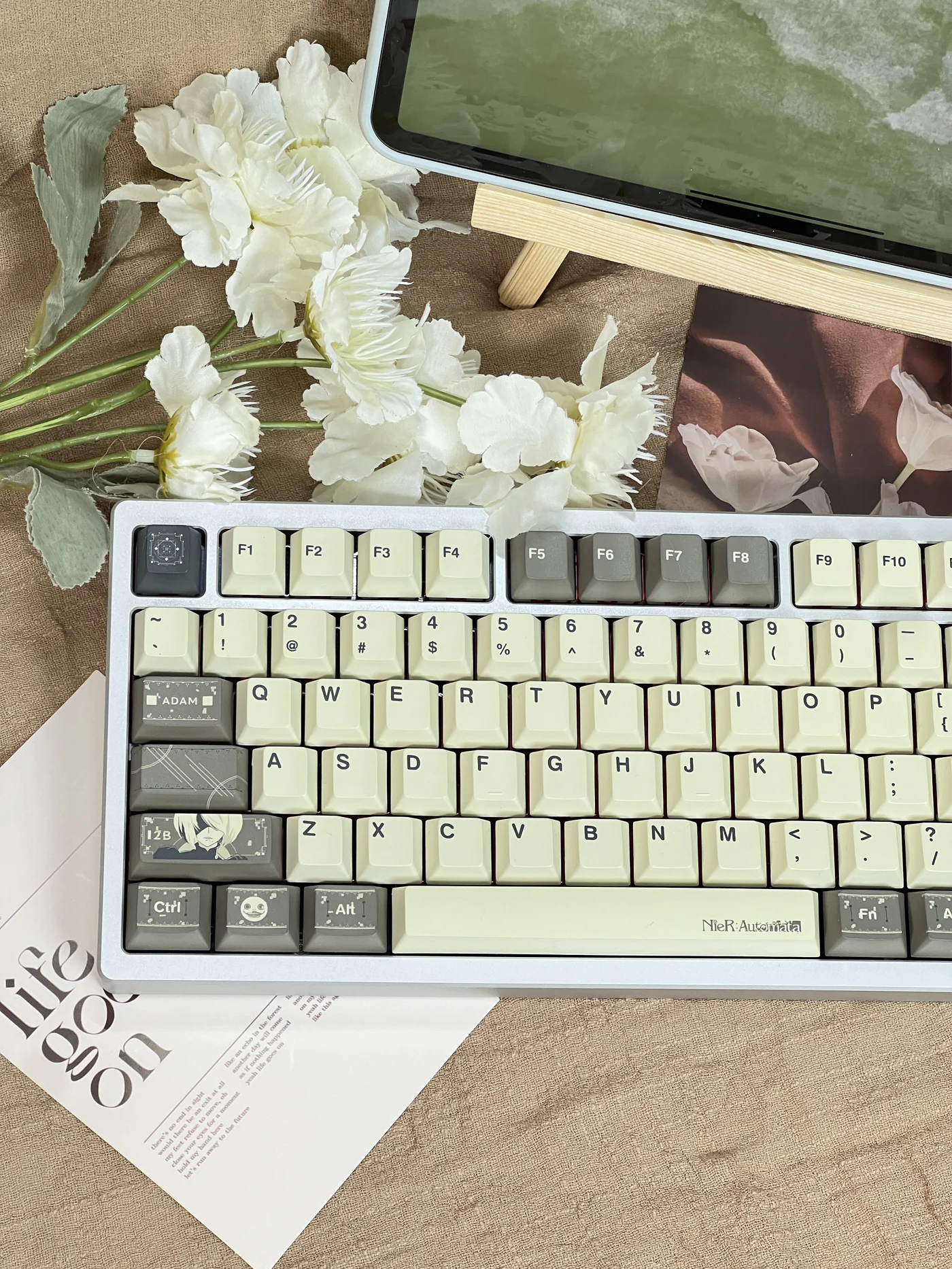 NieR: Automata | Cherry Profile | PBT Keycap Set