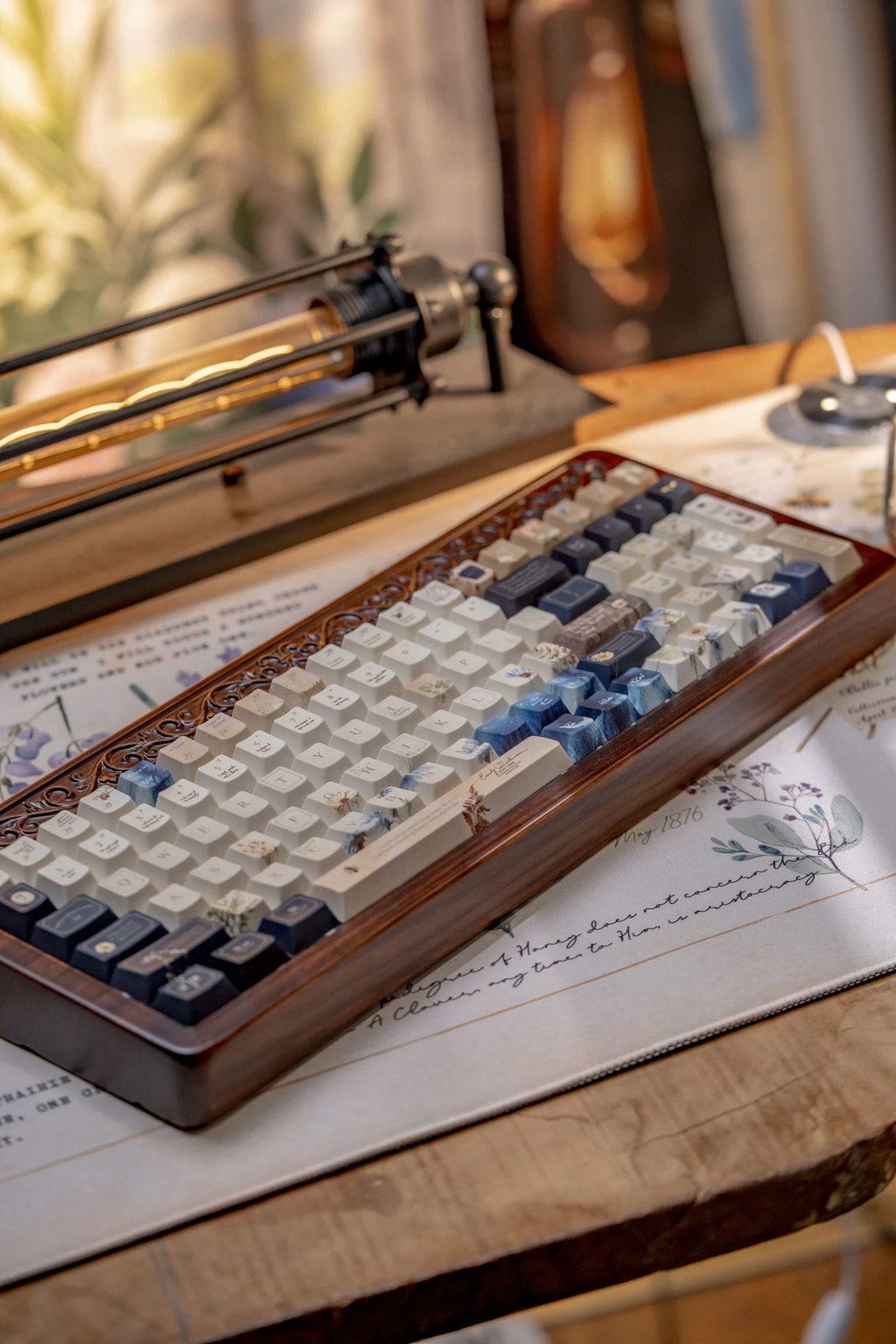 Emily Dickinson – Secret Garden | Cherry Profile | PBT+PC Keycap Set