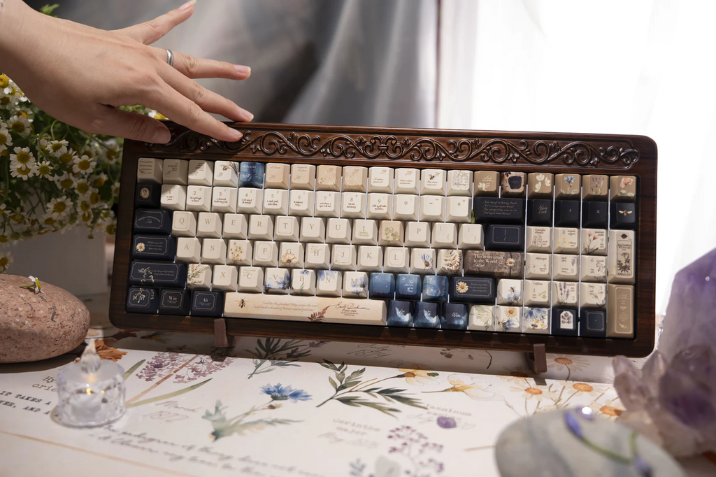 Emily Dickinson – Secret Garden | Cherry Profile | PBT+PC Keycap Set