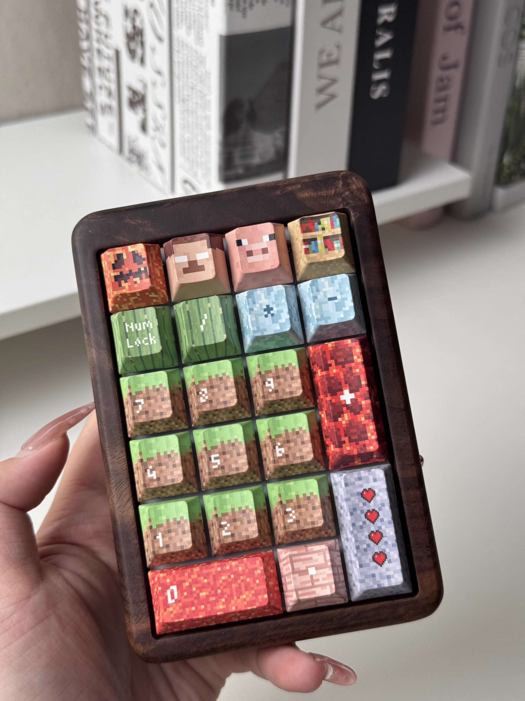 Minecraft – Pixel World Dirt Block | Cherry Profile | PBT Keycap Set