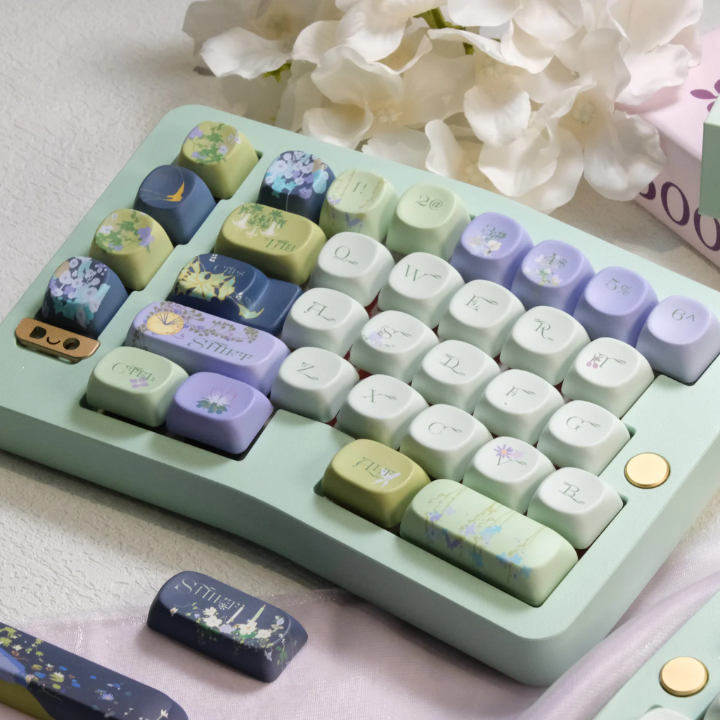 Ophelia in Water | Cherry / SOA Profile | PBT Keycap Set