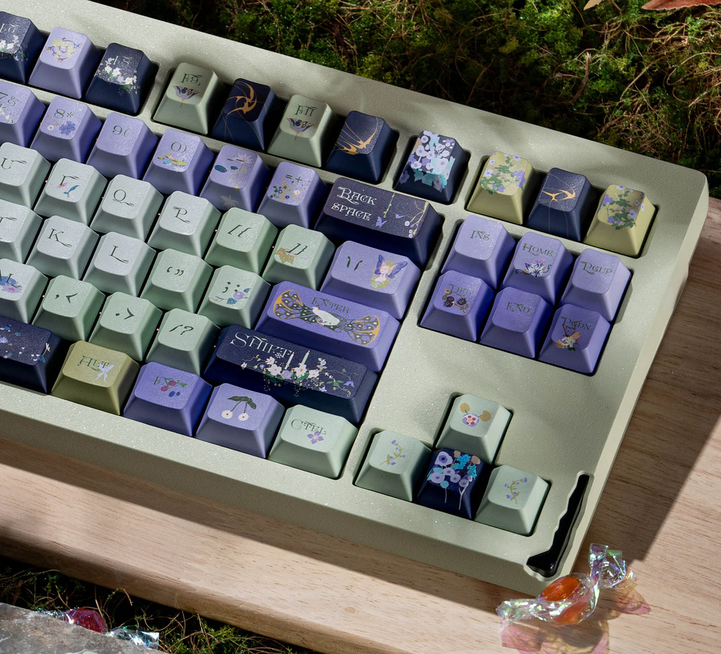 Ophelia in Water | Cherry / SOA Profile | PBT Keycap Set