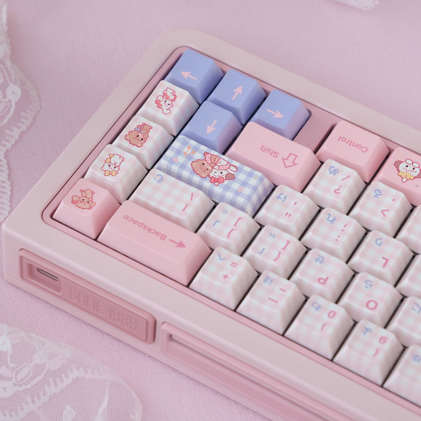Micco – Pink Plaid | Cherry / MOA Profile | PBT Keycap Set