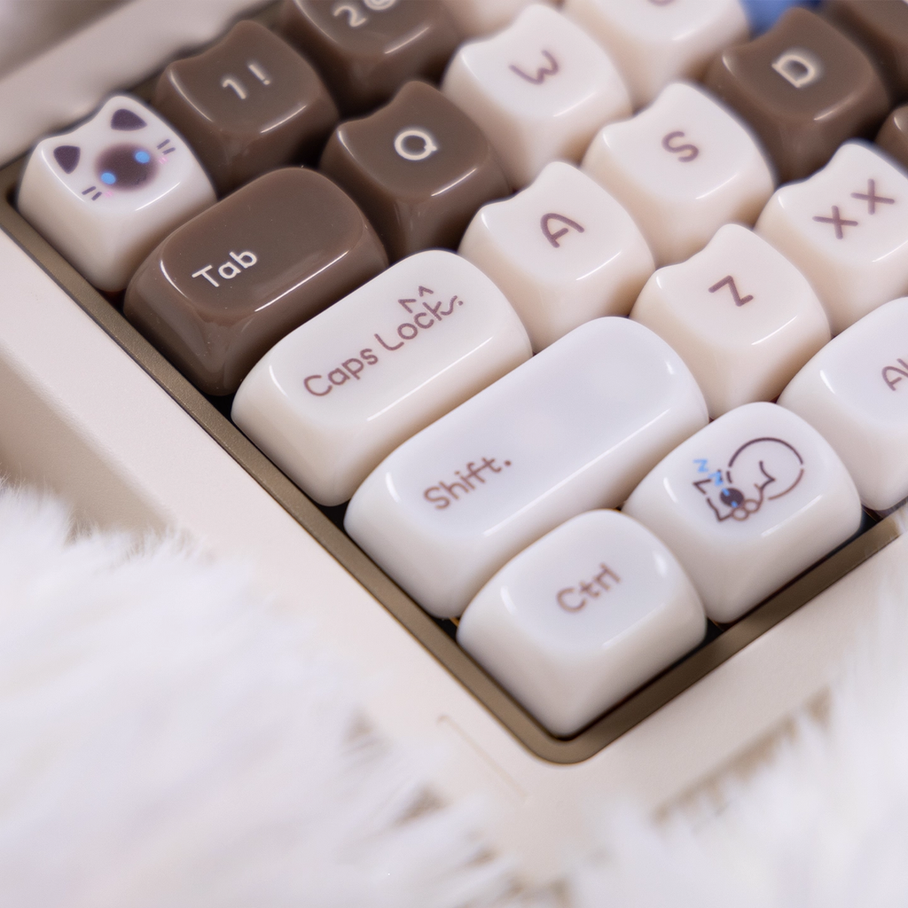 Glossy Calico Cat – Chocolate / Pink | MAO Profile | PBT Keycap Set