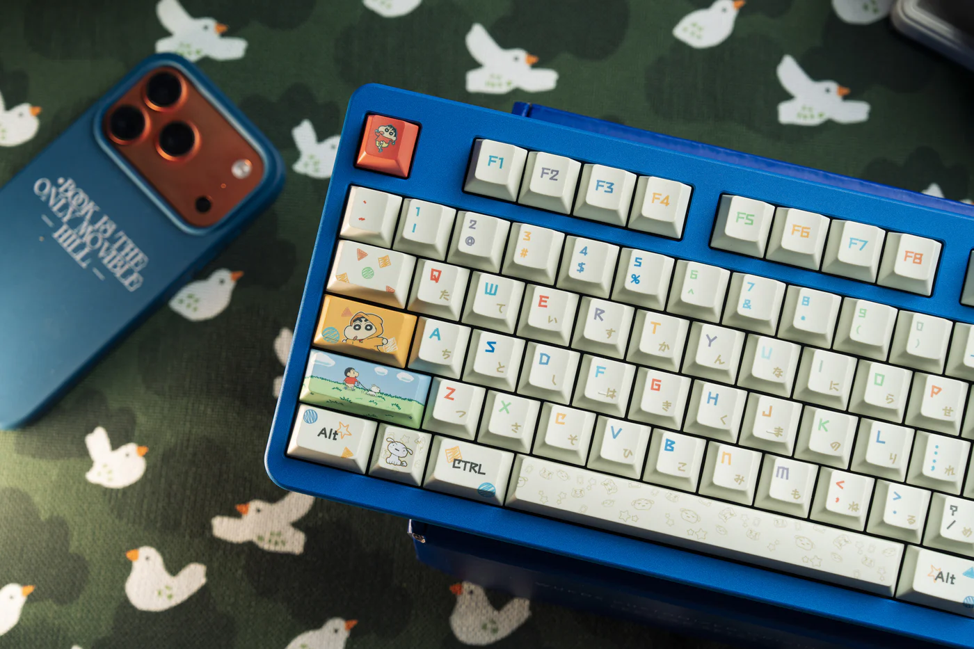 Crayon Shin-chan | Cherry Profile | PBT Keycaps Set