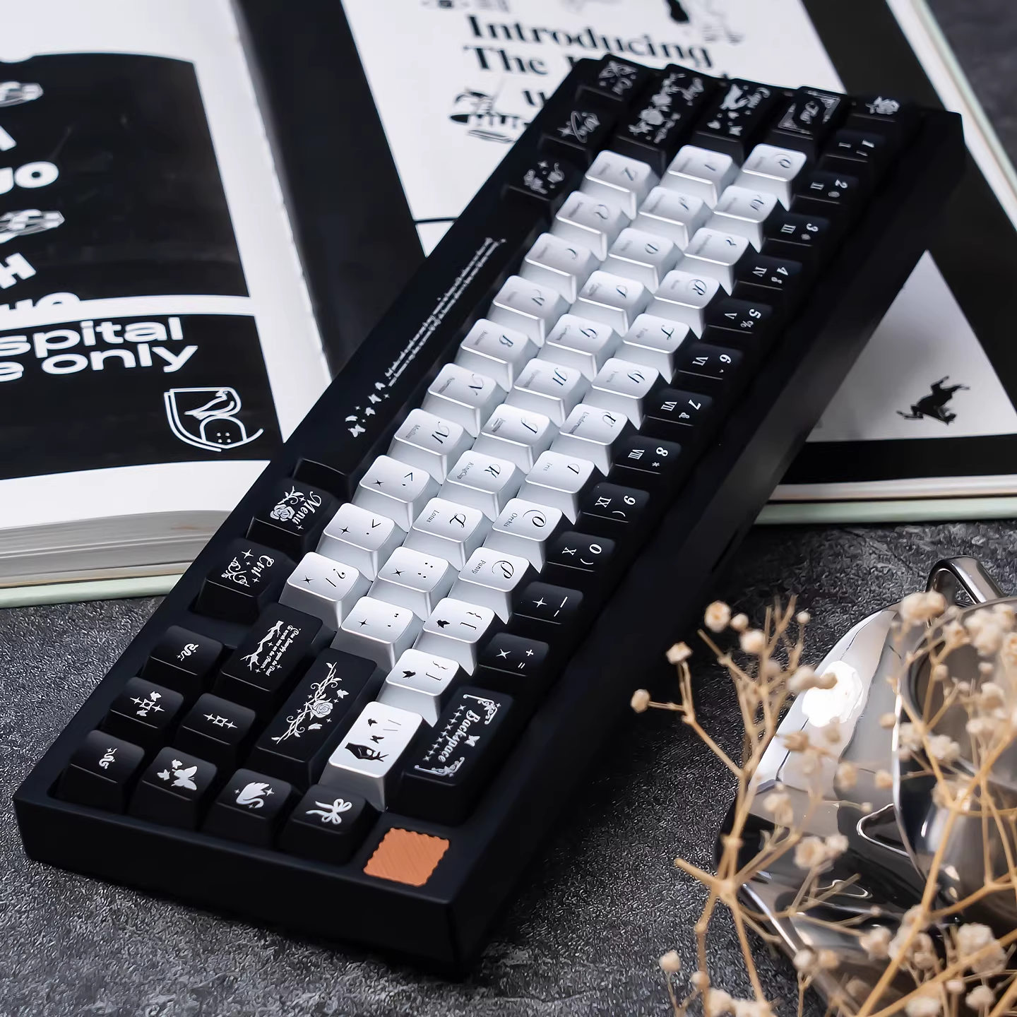 Night Butterfly PC Keycap Set - Cherry Profile for Wooting, ROG Azoth, Razer & Logitech G