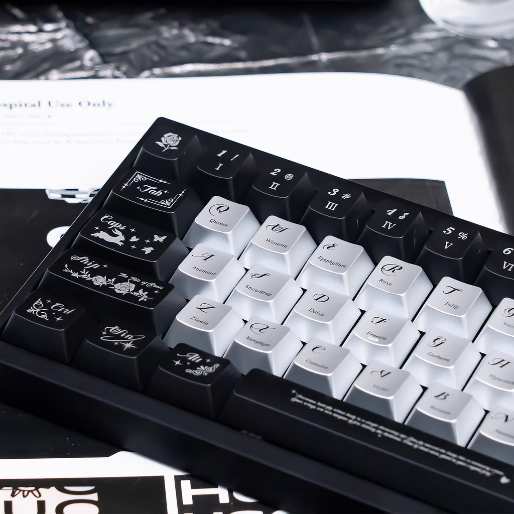 Night Butterfly PC Keycap Set - Cherry Profile for Wooting, ROG Azoth, Razer & Logitech G
