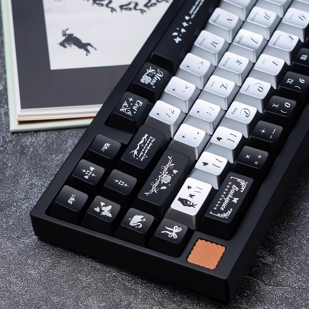 Night Butterfly PC Keycap Set - Cherry Profile for Wooting, ROG Azoth, Razer & Logitech G