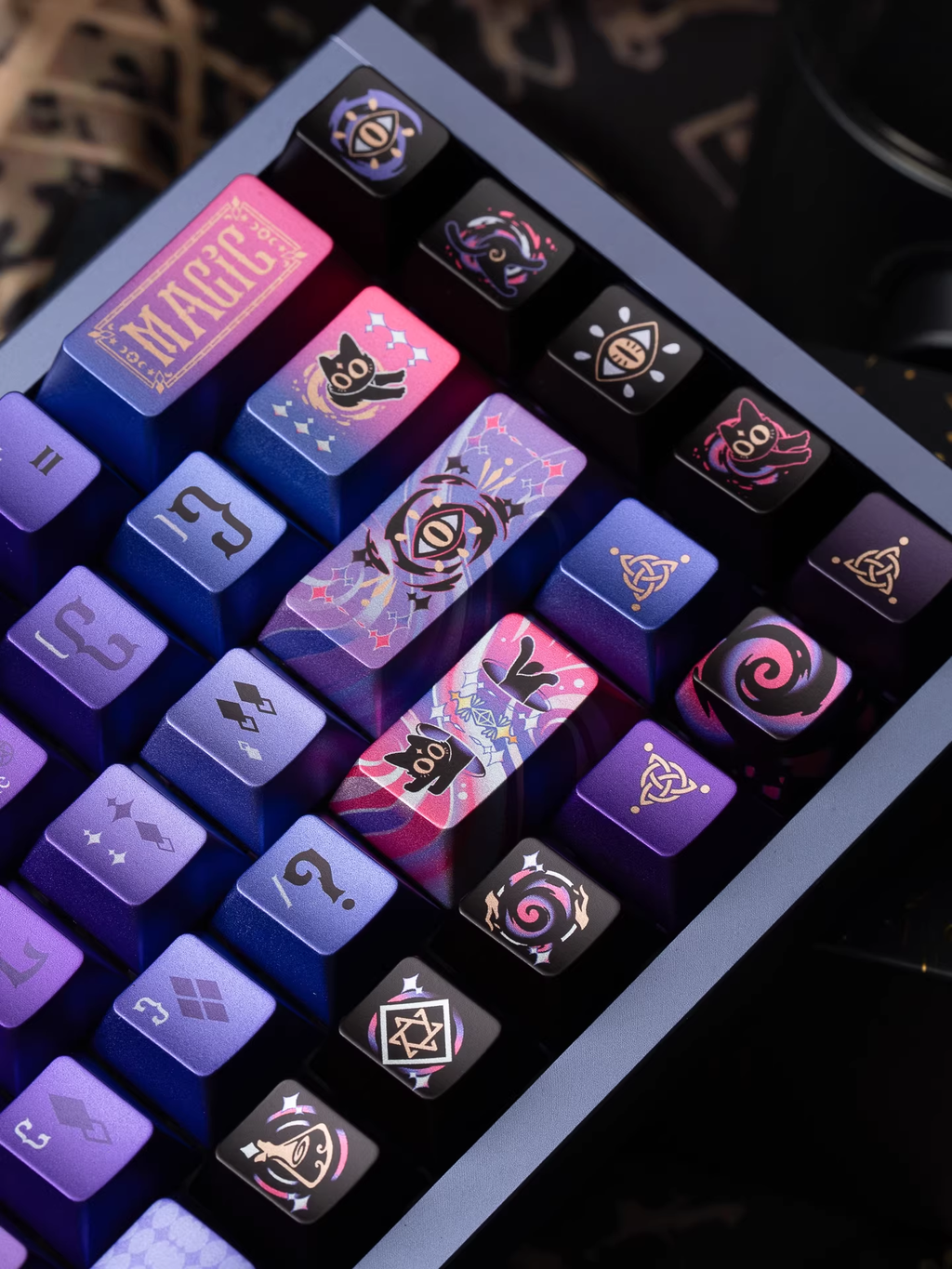 Mystery Purple & Black Cat Metallic Luster PBT Keycap Set - Cherry Profile for Wooting, ROG Azoth, Razer & Logitech G