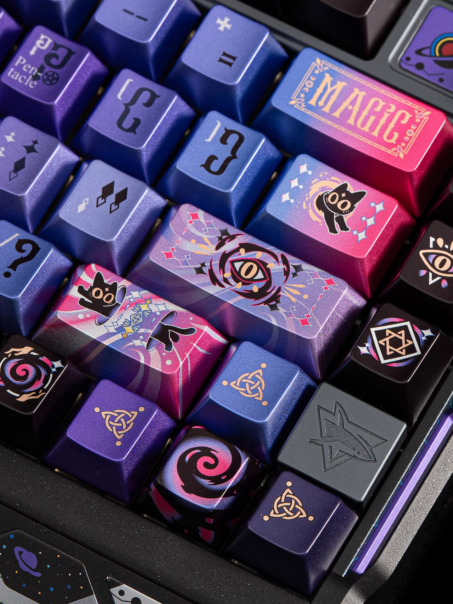 Mystery Purple & Black Cat Metallic Luster PBT Keycap Set - Cherry Profile for Wooting, ROG Azoth, Razer & Logitech G