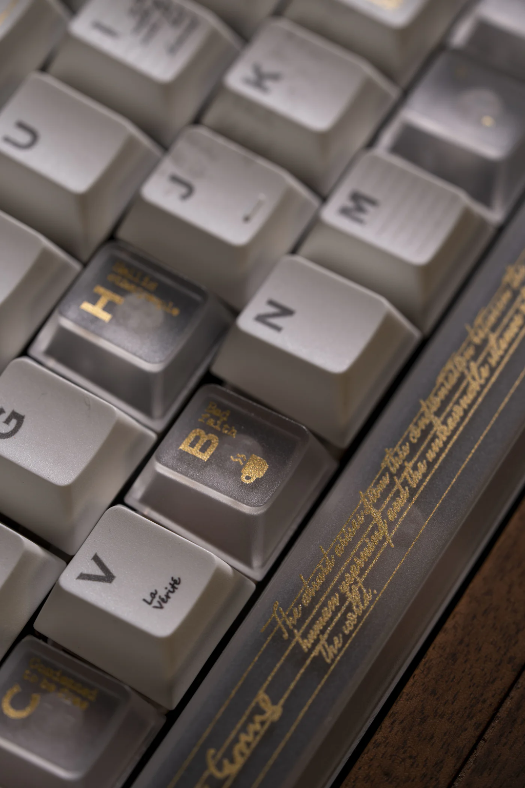 The breathing of being Camus & Sartre Keycap Set - Cherry Profile for Wooting, ROG Azoth, Razer & Logitech G