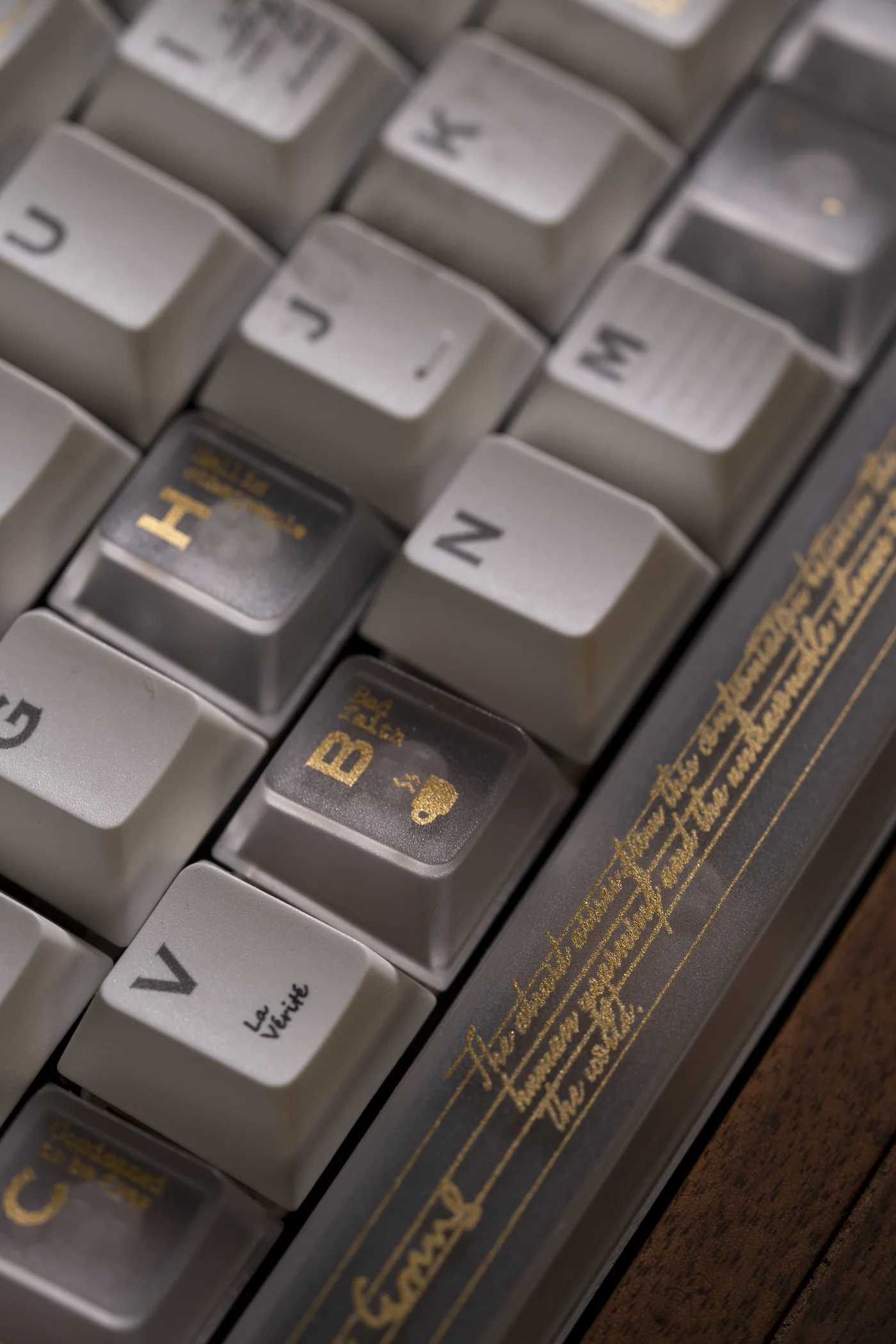 The breathing of being Camus & Sartre Keycap Set - Cherry Profile for Wooting, ROG Azoth, Razer & Logitech G