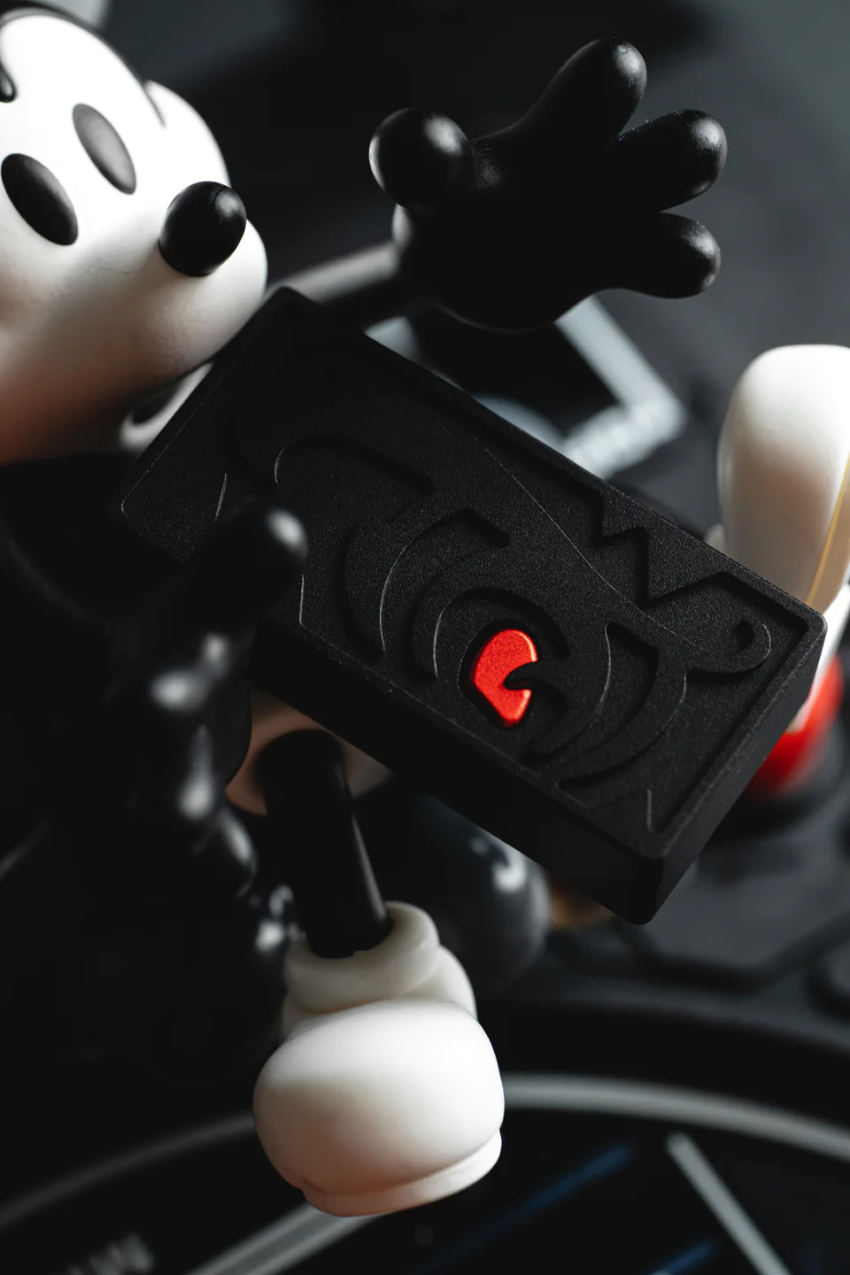 "EMOTION" CNC Aluminum Artisan Keycap Set (6-Piece) - Cherry Profile