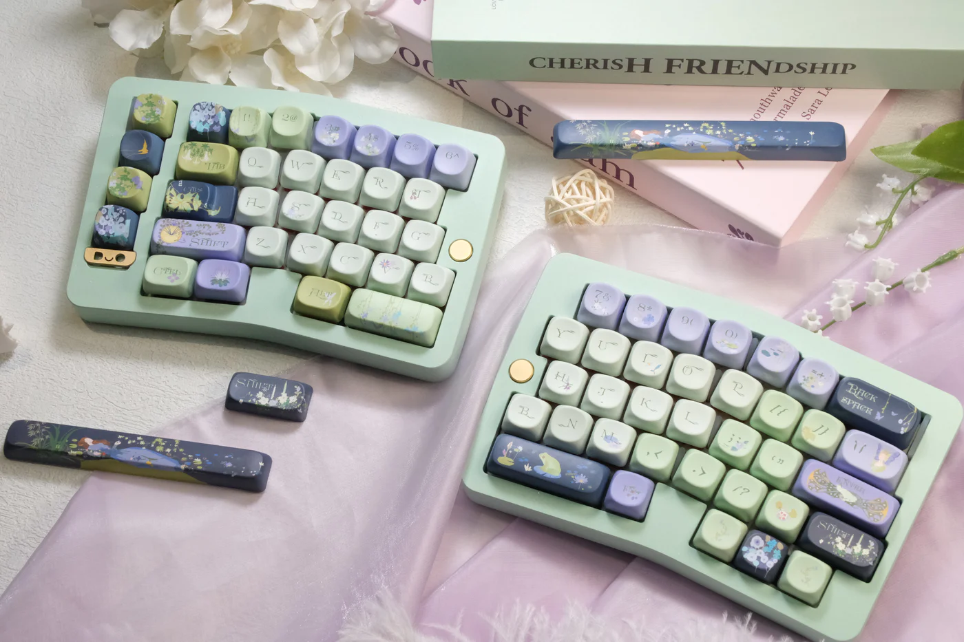 Ophelia in Water | Cherry / SOA Profile | PBT Keycap Set